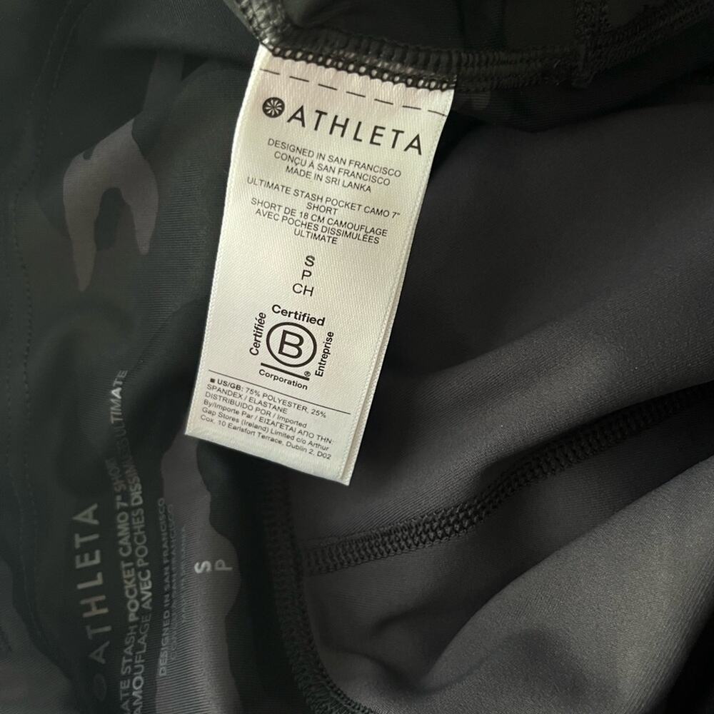 Athleta ultimate stash pocket biker shorts small - Picture 7 of 7